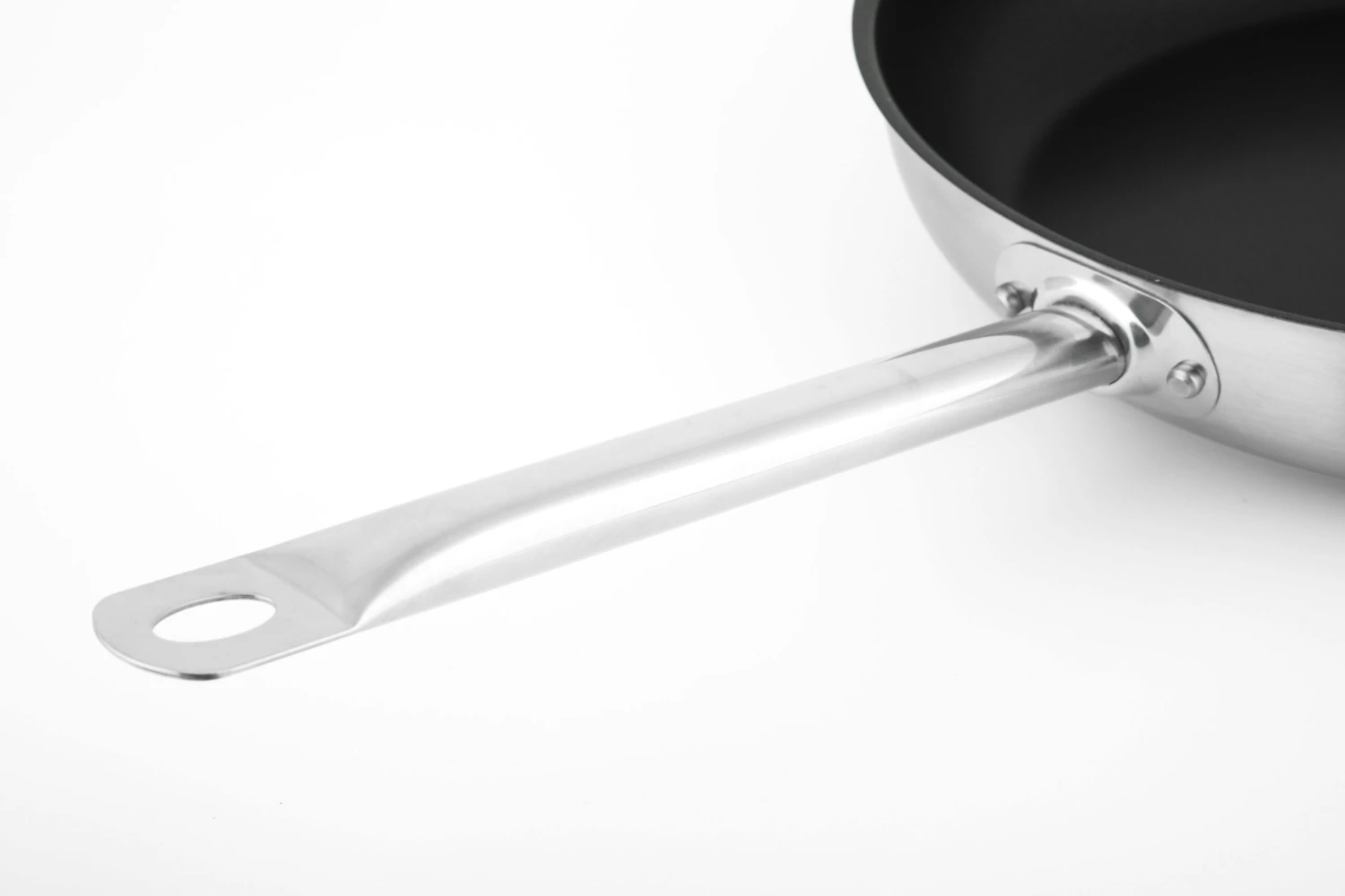 METRO Professional Pfannenset 3 tlg., Edelstahl, Ø 24/ 28/ 32 cm, Antihaftbeshichtung, Induktion METRO Professional Pfannenset 3 Tlg., Edelstahl, Ø 24/ 28/ 32 Cm, Antihaftbeshichtung, Induktion -Einrichtungsgeschäft 4ee6d567 adff 459c 9b7c 7380fe9acee0 scaled